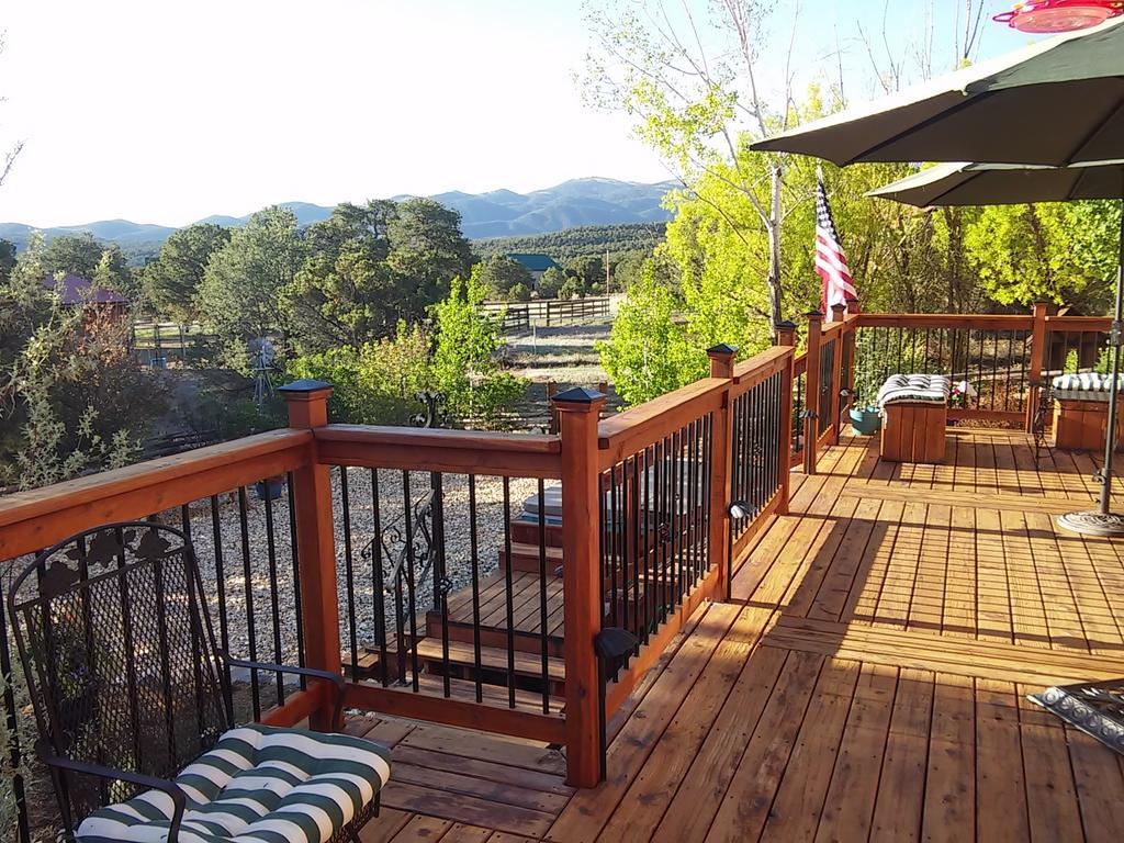 Blue Coyote Ranch *